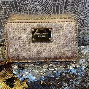 Authentic Michael Kors Rose Gold Wallet NWOT